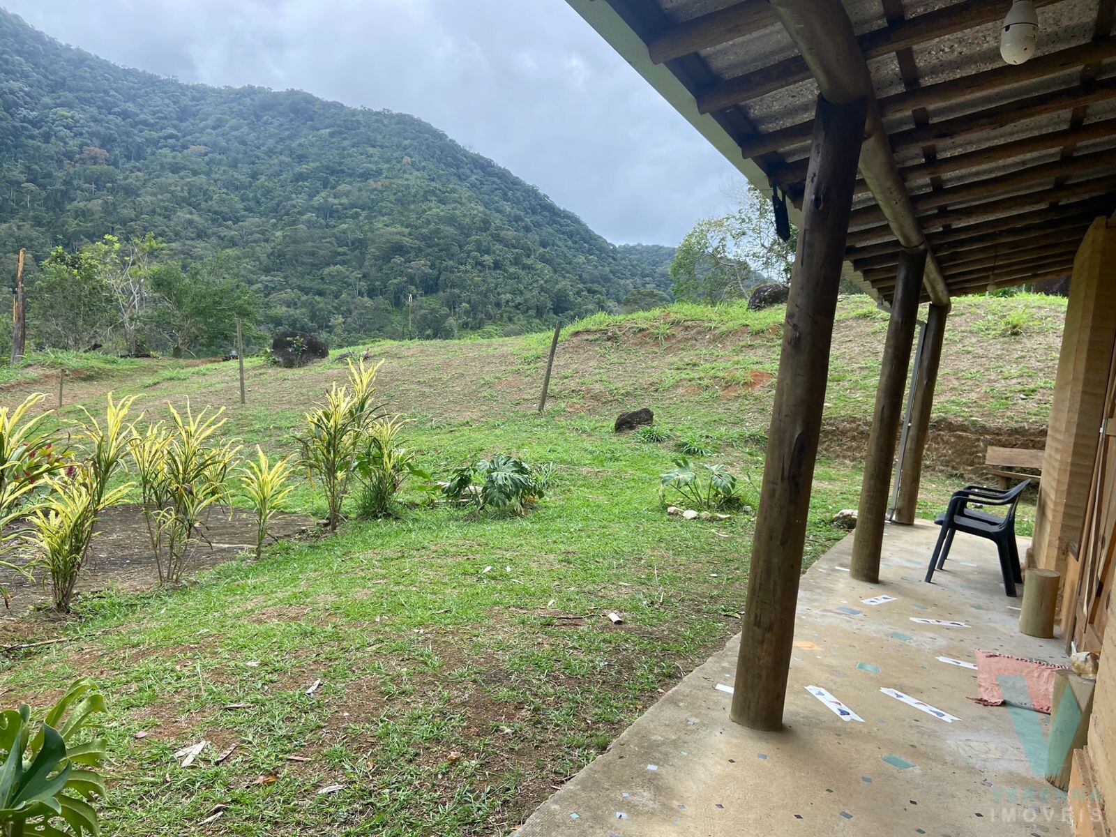 Área na Praia da Almada