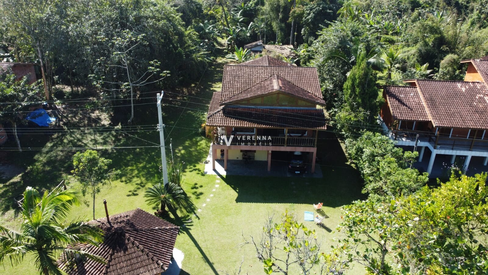 Estaleiro 11 mil metros pé na areia casa e terreno.