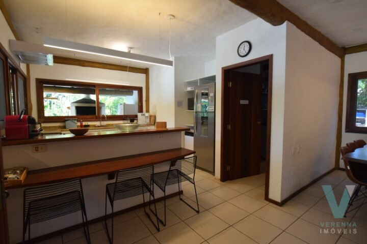 Casa Itamambuca, dois lotes, 100 metros da praia.