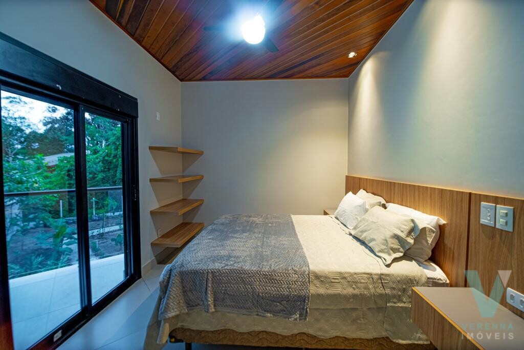 Casa  Prumirim, nova, mobiliada e a 200 metros da praia.