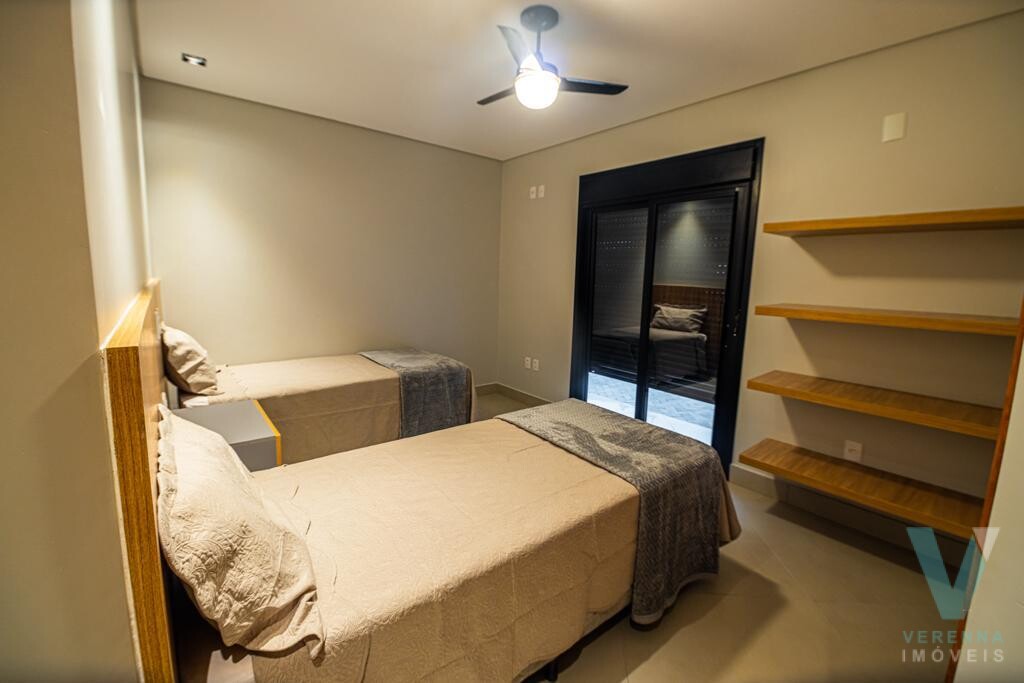 Casa  Prumirim, nova, mobiliada e a 200 metros da praia.