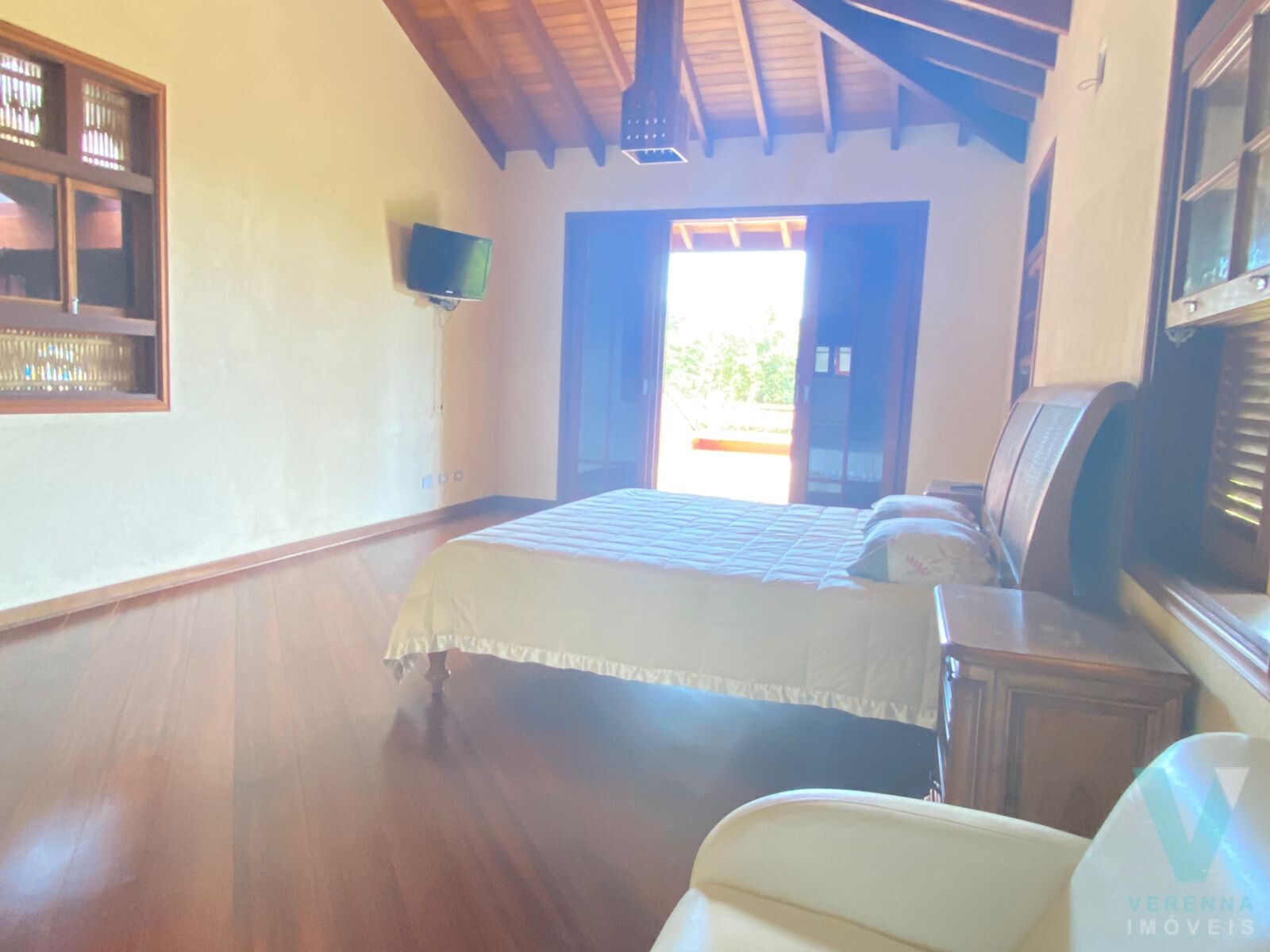 Casa de luxo, estilo balines, na PRAIA DO PRUMIRIM