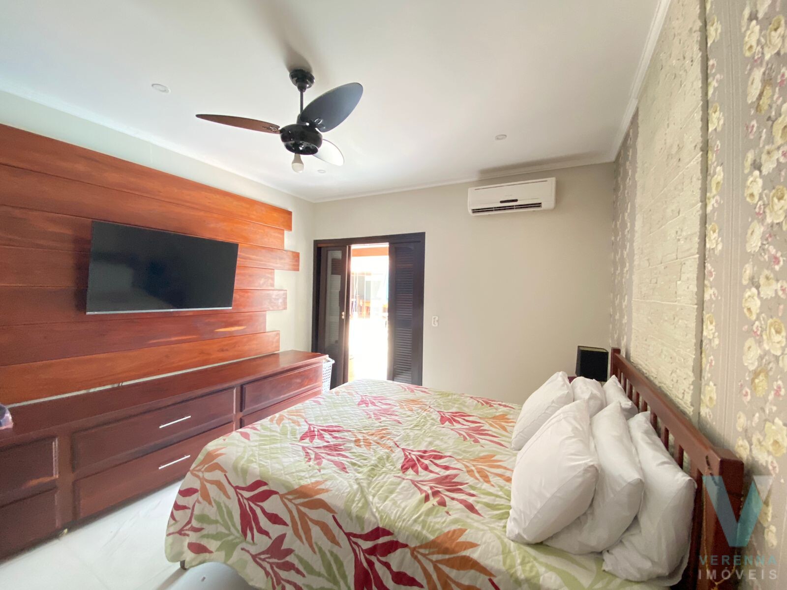 Casa na Ressaca, com lazer e piscina