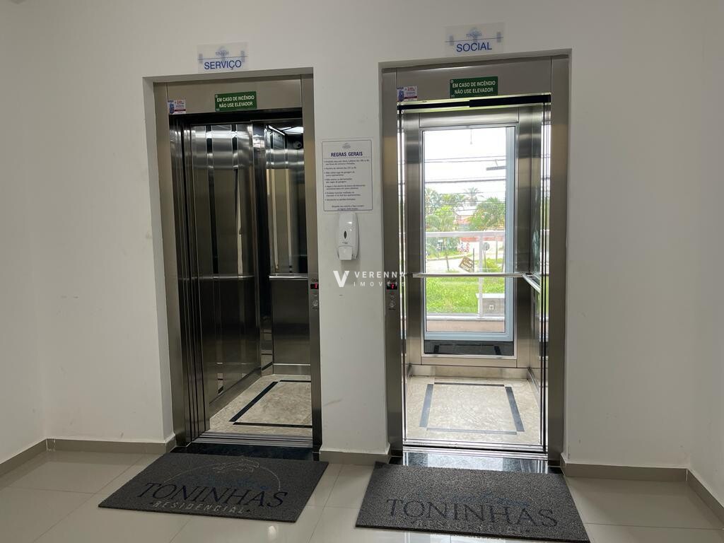 Cobertura com vista para a Praia das Toninhas.