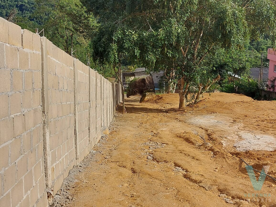 Área 19 mil metros na Praia do Ubatumirim